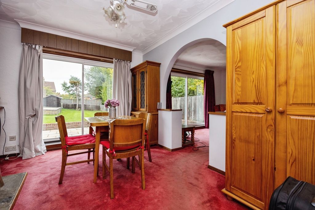 Property photo 3 of 17 Photo