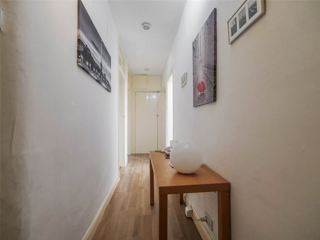 Property photo 2 of 17 Picture No. 02