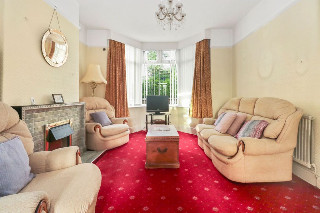 Property photo 2 of 30