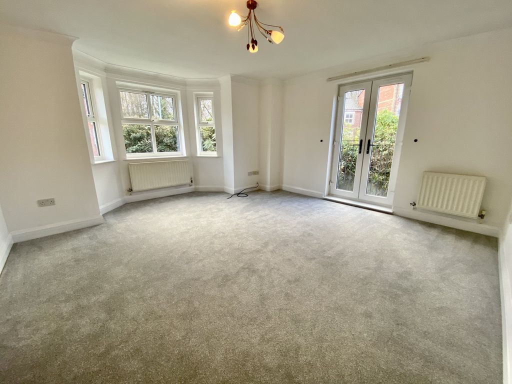 Property photo 2 of 8 Picture 2