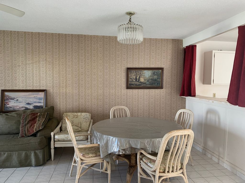 Property photo 3 of 4