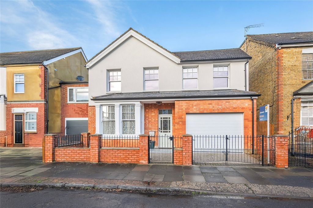Property photo 1 of 16 Picture No. 19