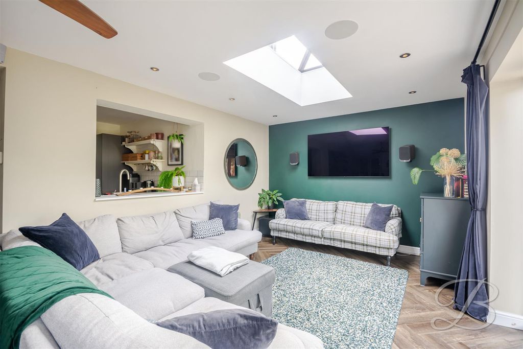 Property photo 3 of 33 Ccltd-16.Jpg