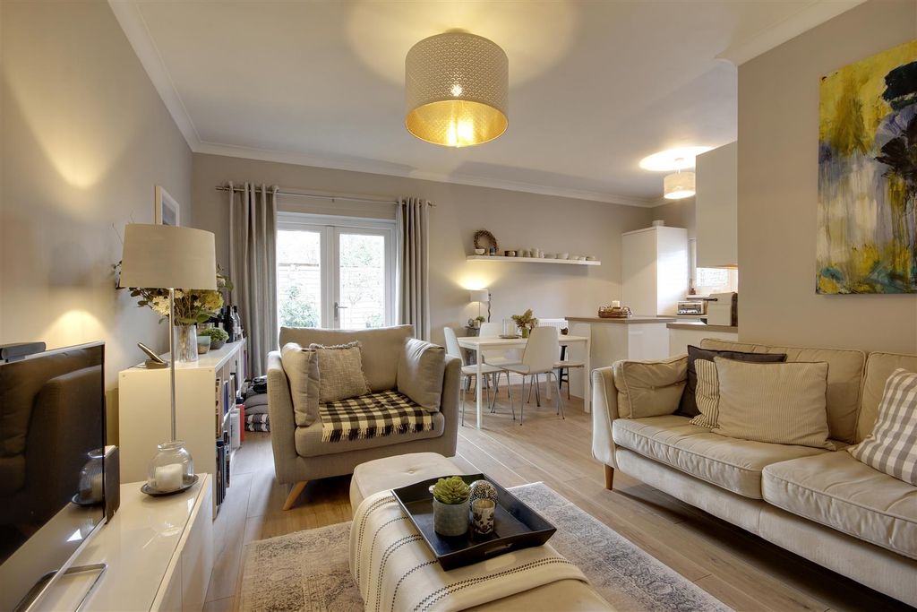 Property photo 2 of 17 Open Plan Living