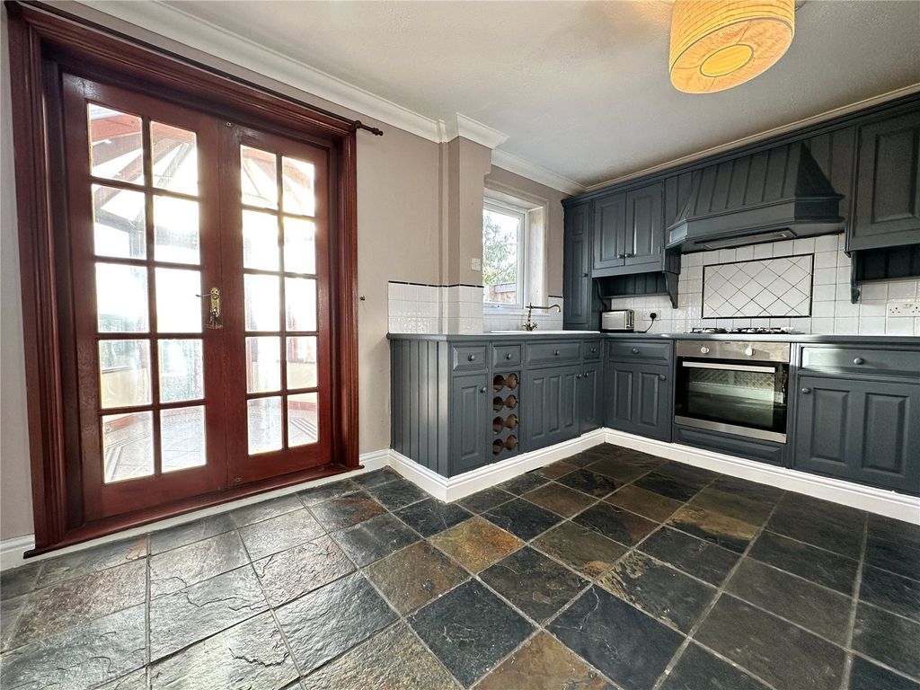 Property photo 3 of 11 Picture No. 41