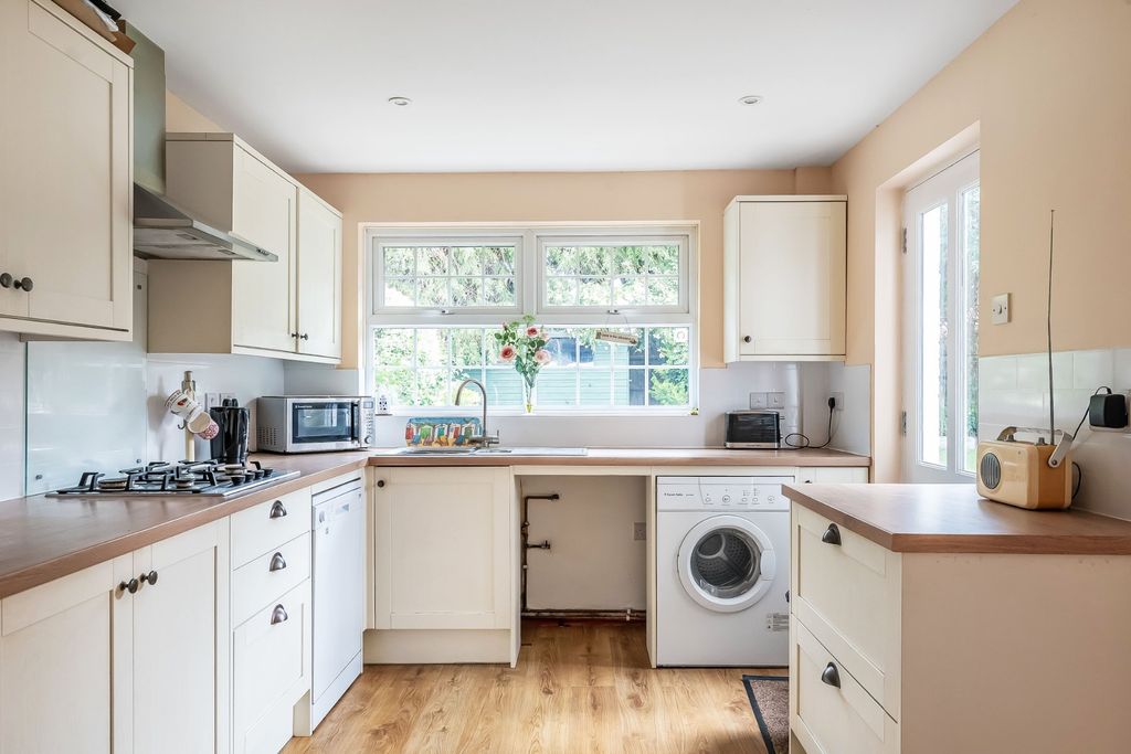 Property photo 2 of 37 Kitchen