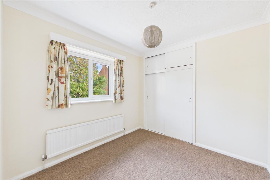 Property photo 3 of 15 Cam04234G0-Pr0432-Still008.Jpg