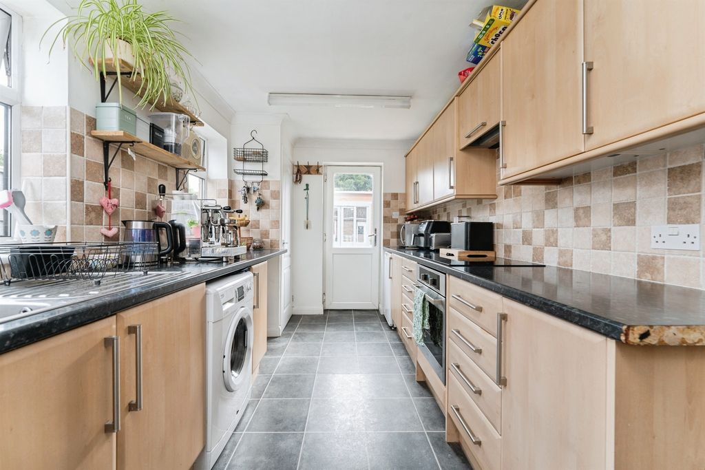 Property photo 3 of 17