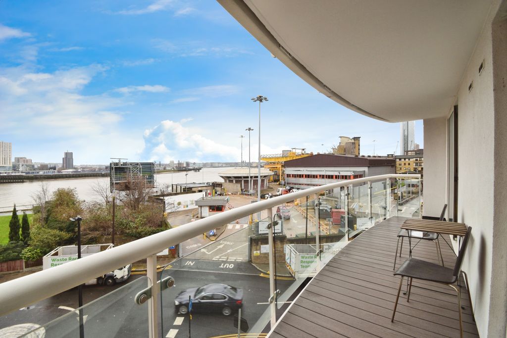 Property photo 3 of 19 Dsc_3837