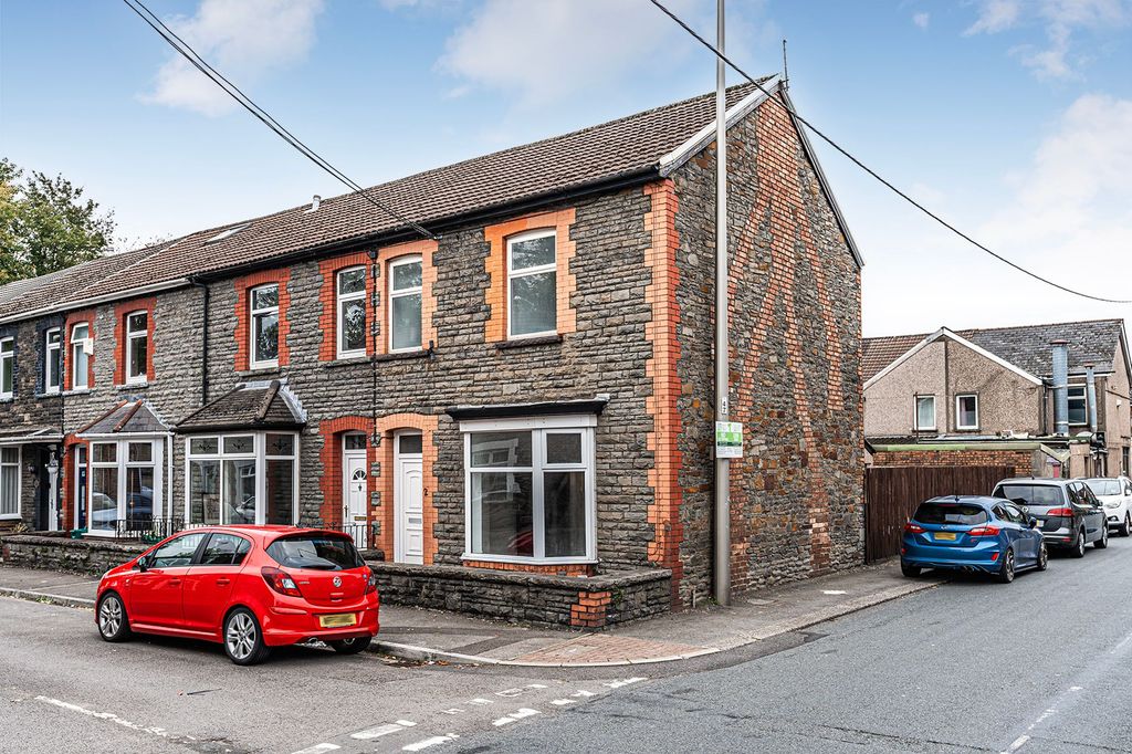 Property photo 2 of 24