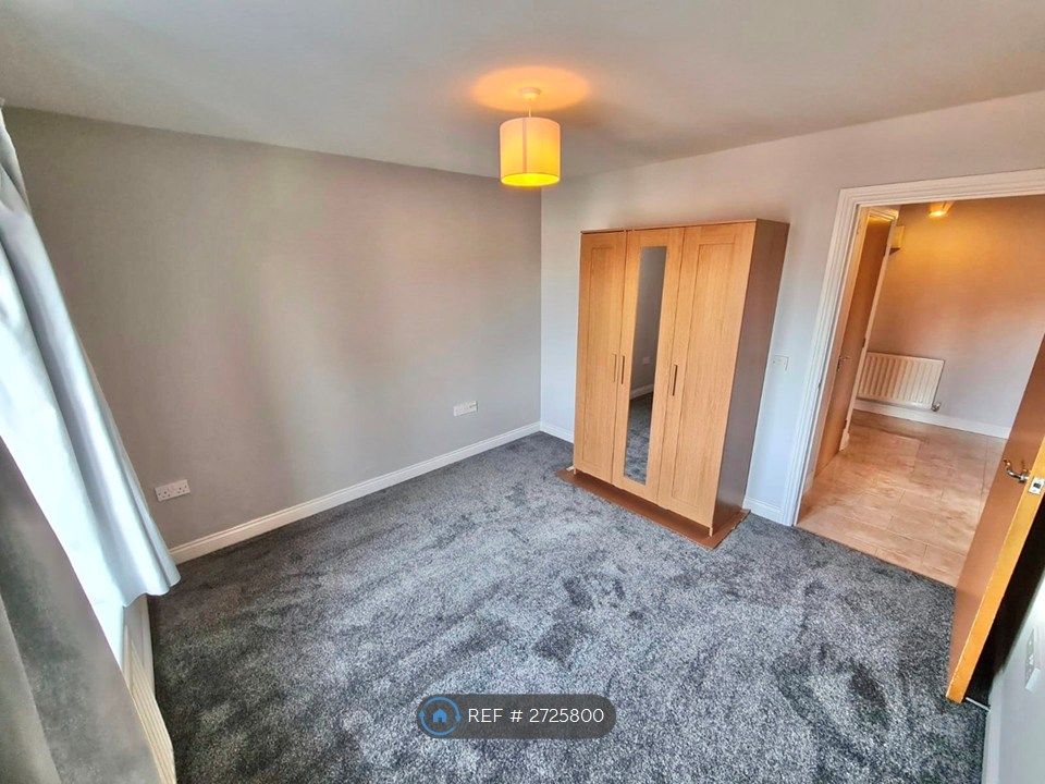 Property photo 3 of 11 Bedroom