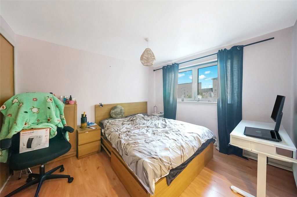 Property photo 3 of 22 Picture No. 20