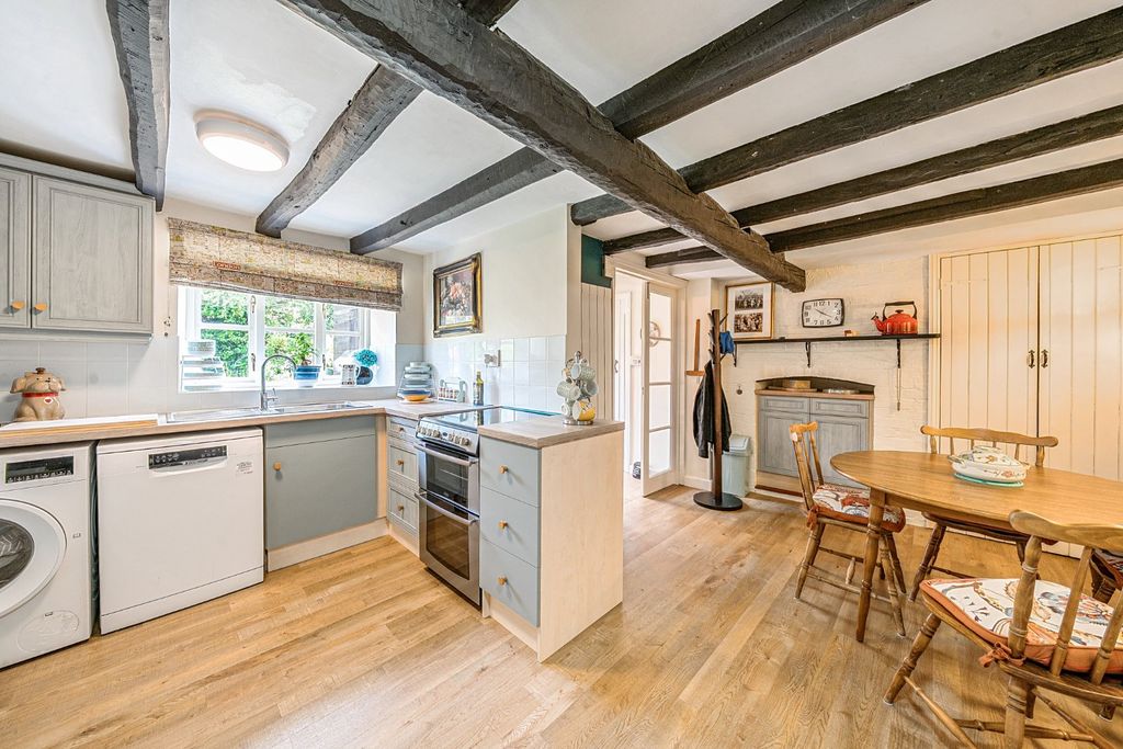 Property photo 3 of 28 Kitchen Diner