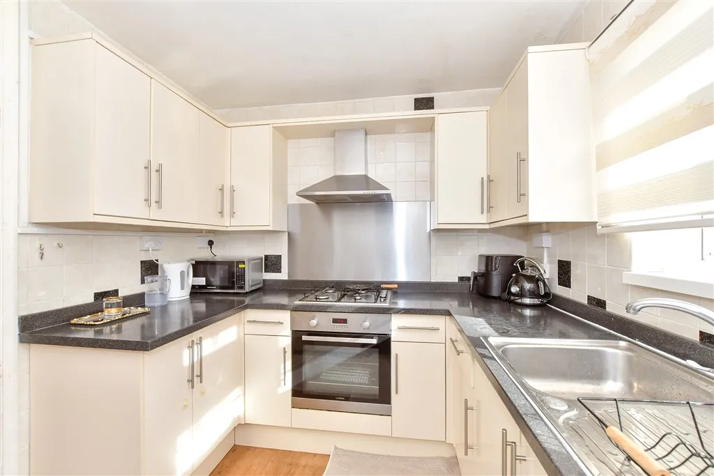 Apartment in Portsmouth, Fratton - View 3