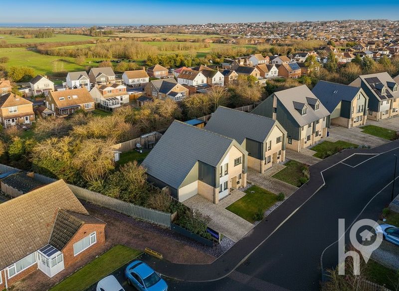 Property photo 1 of 13 Photo 14