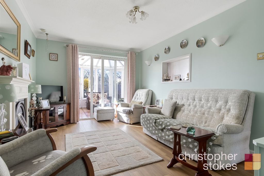 Property photo 2 of 21 4948734