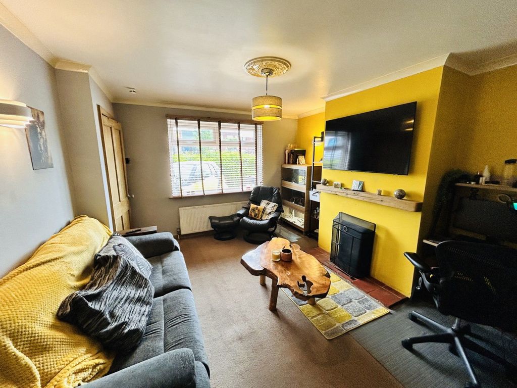 Property photo 3 of 14