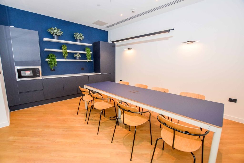 Property photo 3 of 12 Picture No. 20