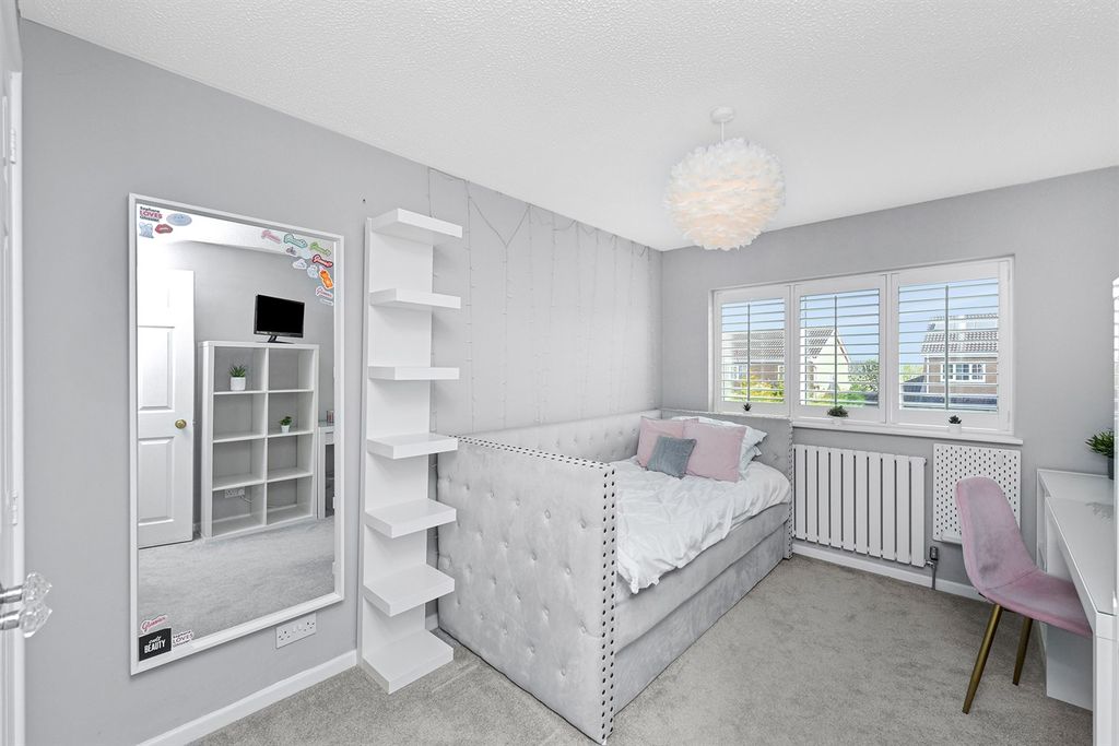 Additional image 14 of 5 bed detached house to rentMelton Gardens NG12