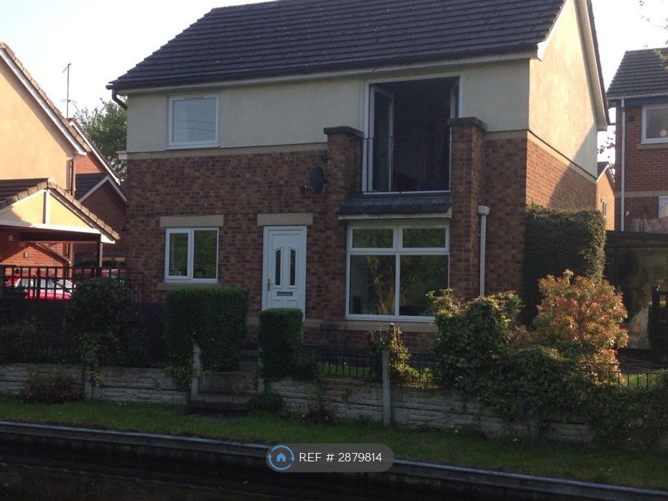 Property photo 2 of 18