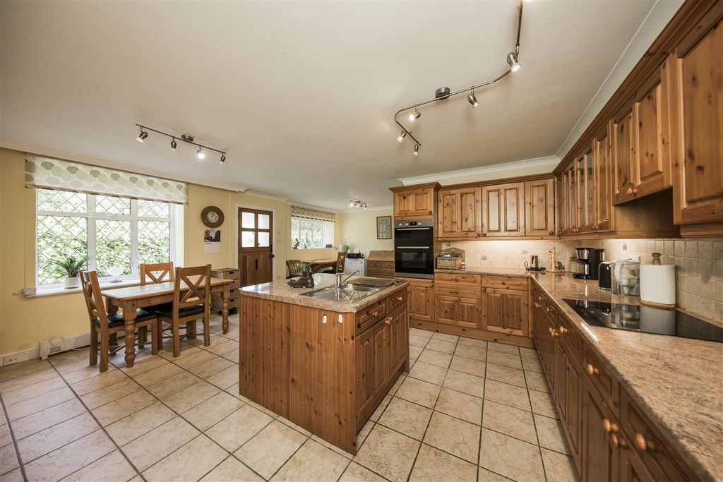 Property photo 2 of 13 Kit 2.Jpg