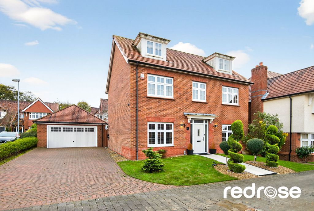 Property photo 1 of 33 Web_6 Steaton Close - Photos-07