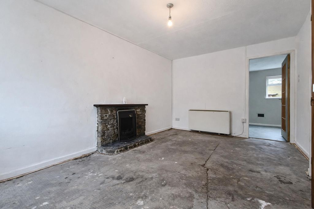 Property photo 3 of 18 3.Png