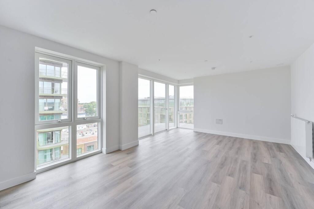 Property photo 3 of 20