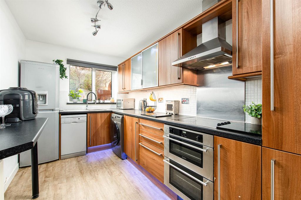 Property photo 3 of 23 Kitchen_1.Jpg