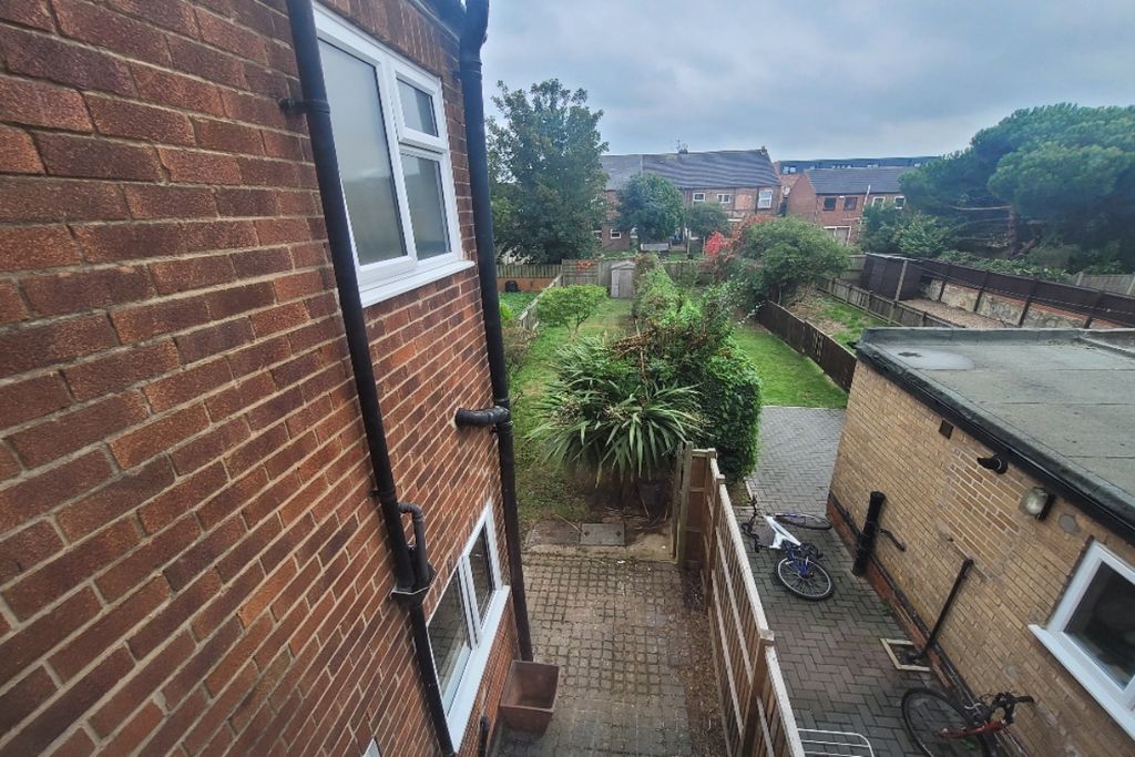 Property photo 2 of 13 Outside