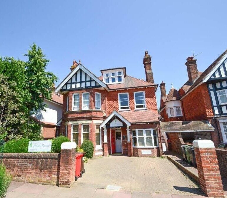 Property photo 1 of 15 Arlington Road.Jpg