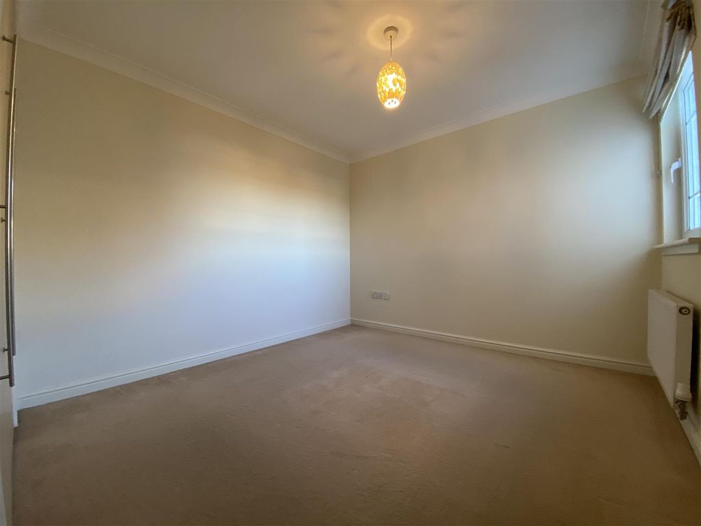 Additional image 7 of 2 bed flat to rentSimpson Square, Perth PH1