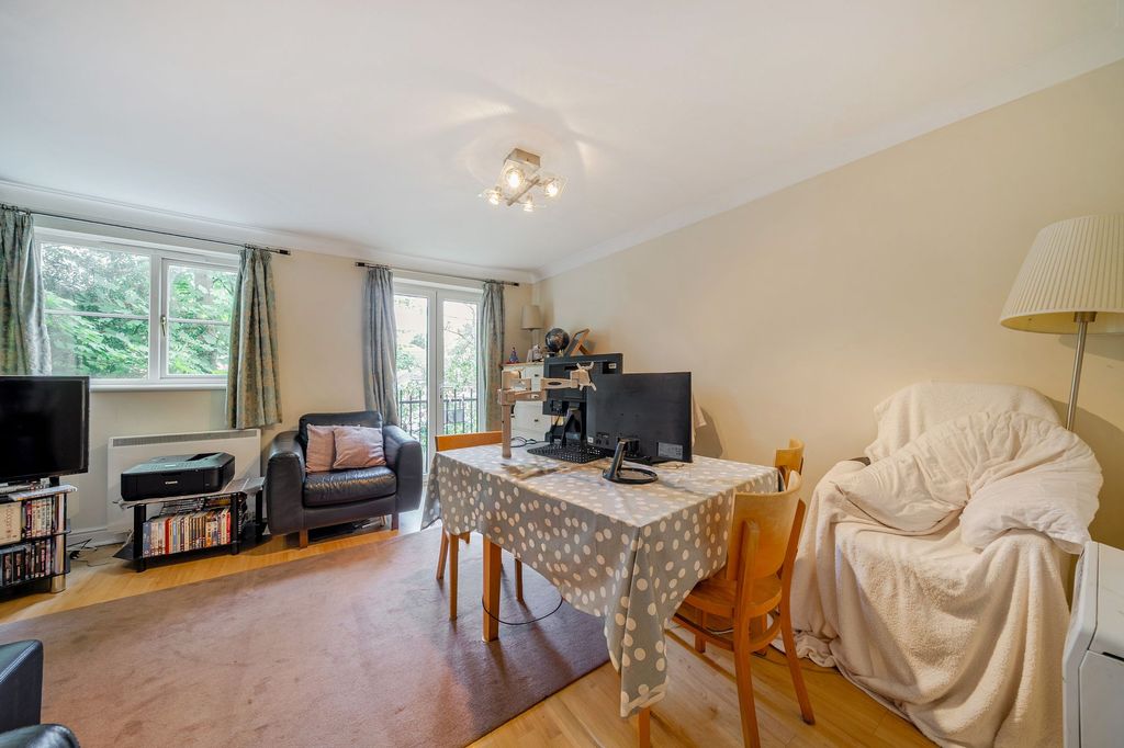 Property photo 3 of 14
