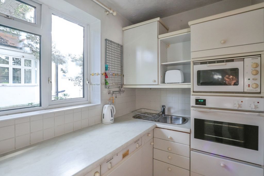 Property photo 3 of 19 Pbox-Img.Jpg