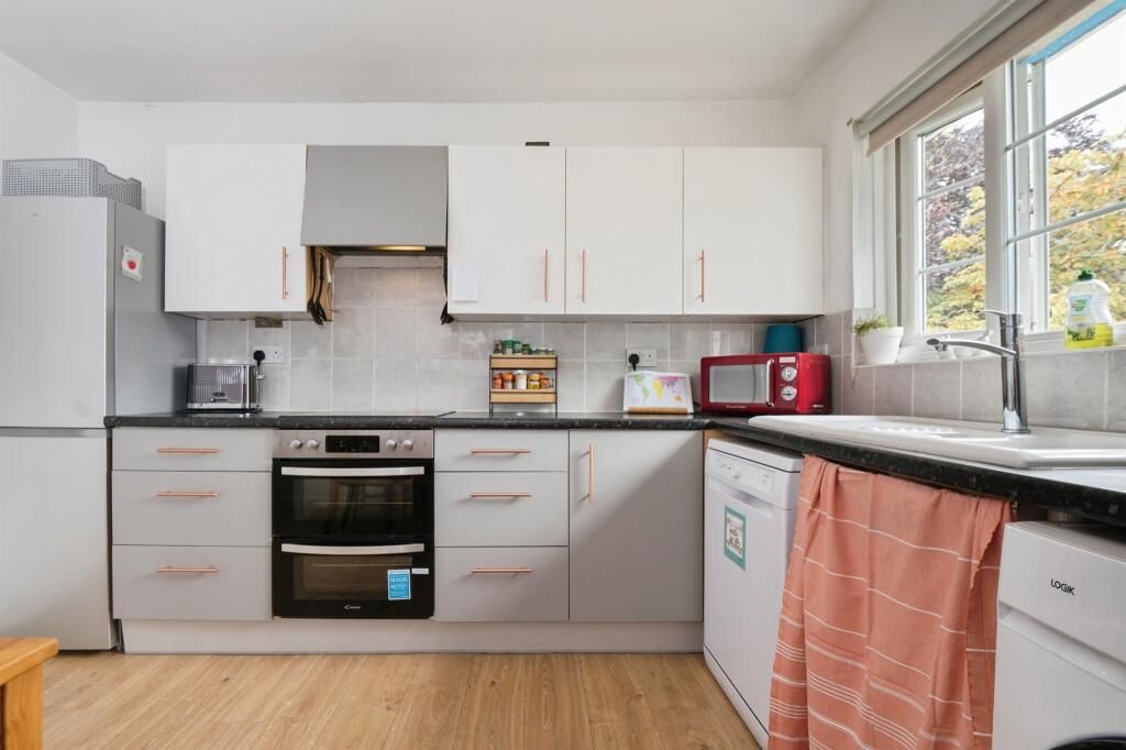 Property photo 2 of 7 Image