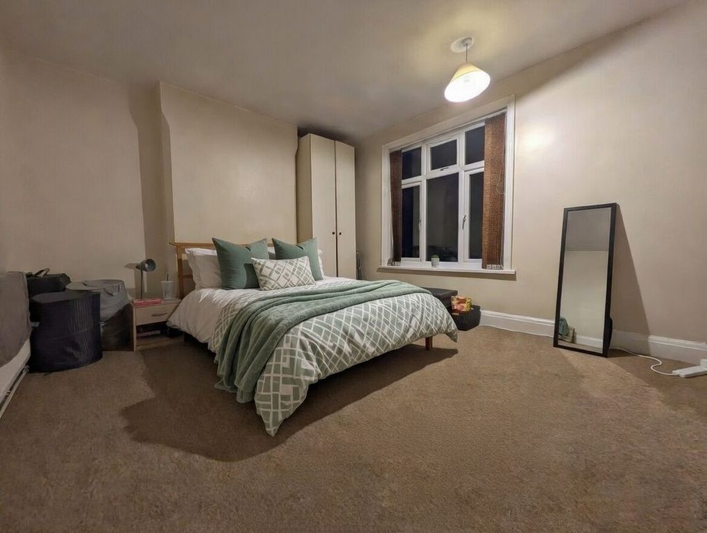 Property photo 1 of 10 Photo 14