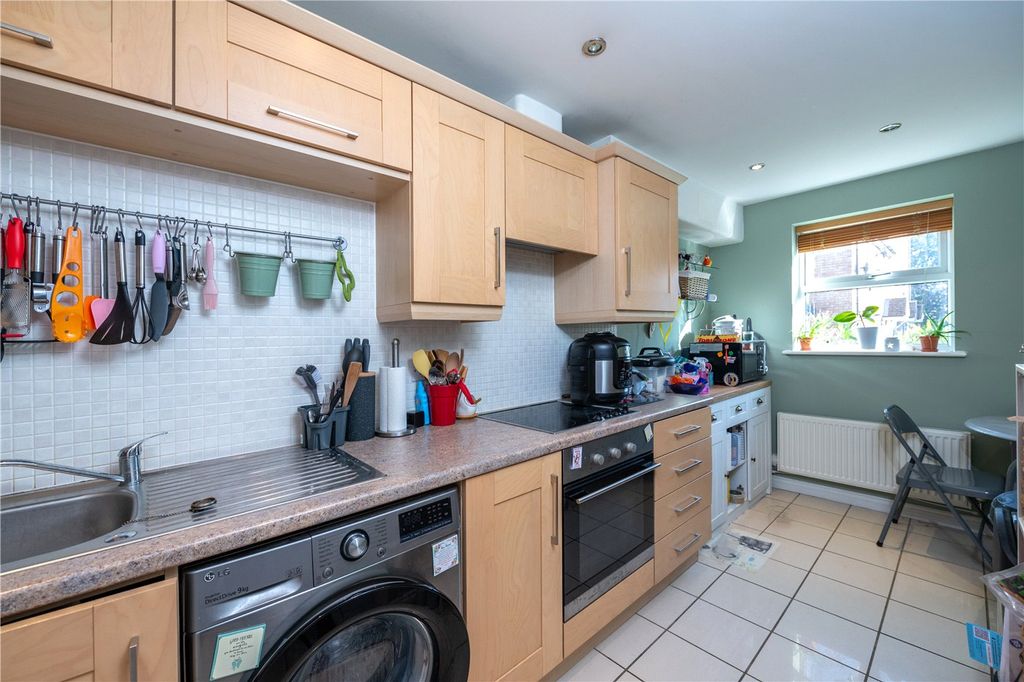 Property photo 2 of 10 Picture No. 06