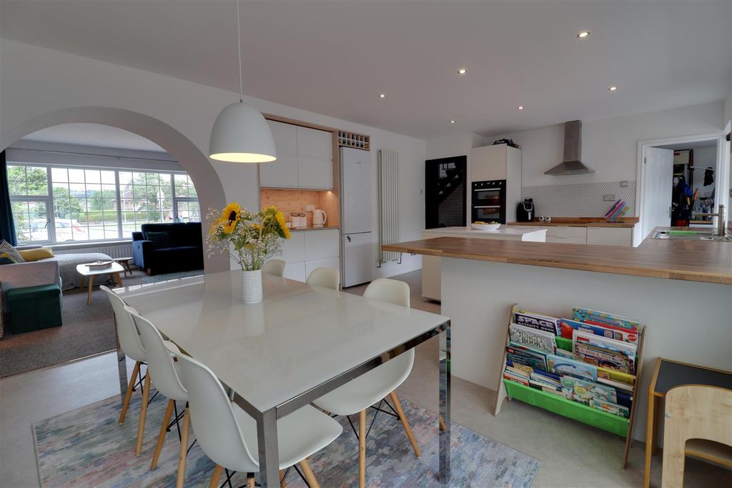 Property photo 2 of 34 Img_0309-Img_0311.Jpg