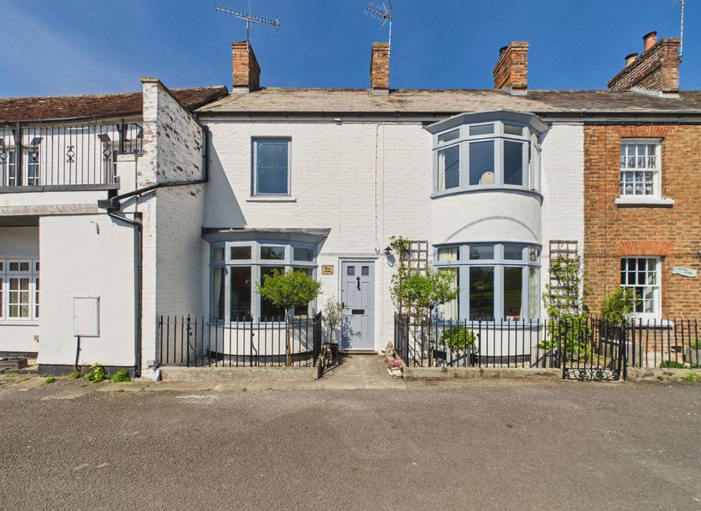 Property photo 1 of 32 External