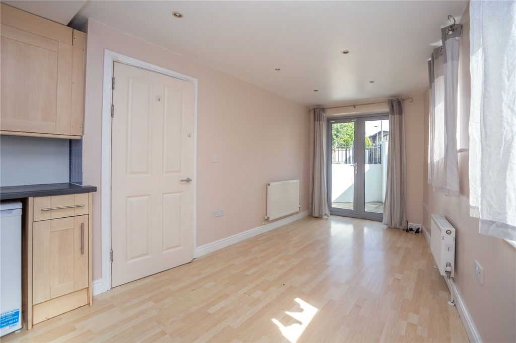 Property photo 2 of 5 Picture No. 03