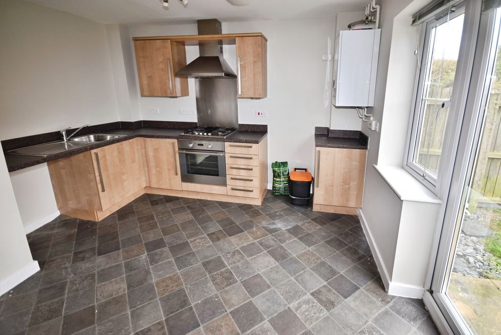 Property photo 2 of 14 Kitchen/Dining Room