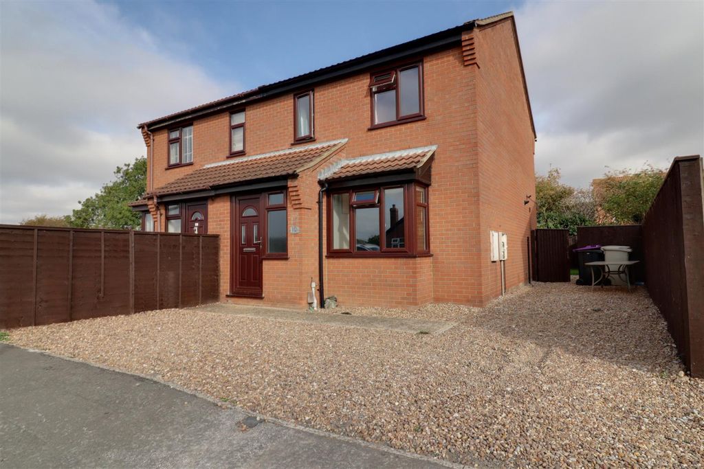 Property photo 1 of 11 Front