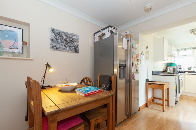 Property photo 2 of 9 240120