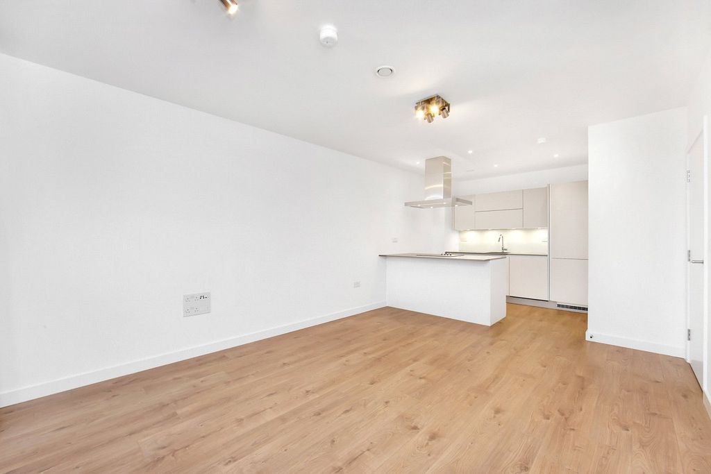 Property photo 3 of 14 Picture No. 27