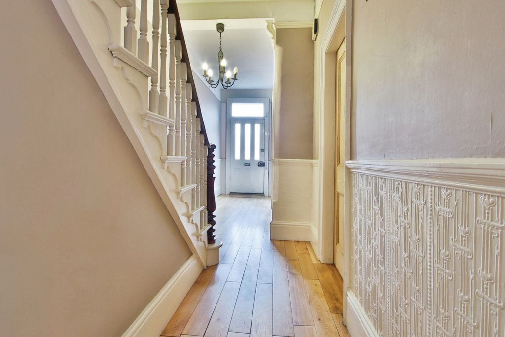 Property photo 2 of 26 3095377