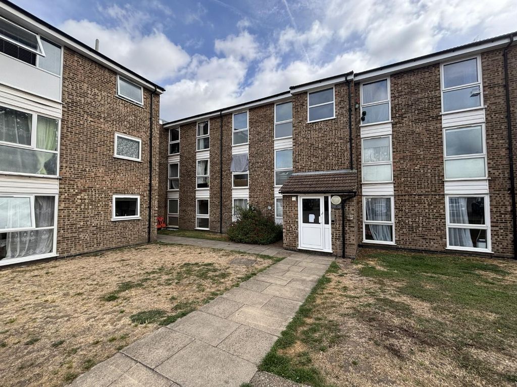 Property photo 1 of 12