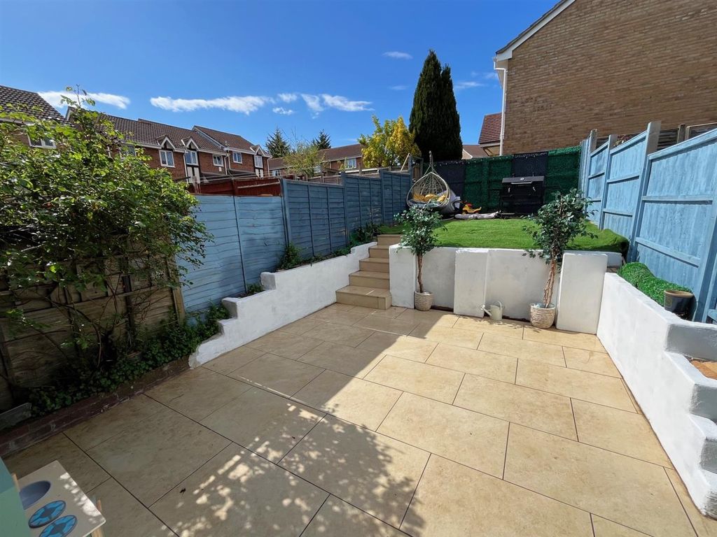 Property photo 2 of 14