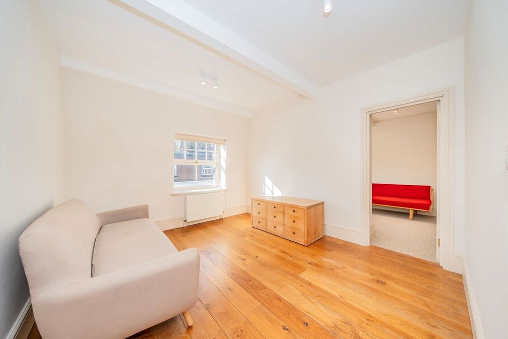 Property photo 2 of 5