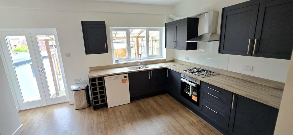 Property photo 2 of 25 Img-20260324-Wa0024.Jpg