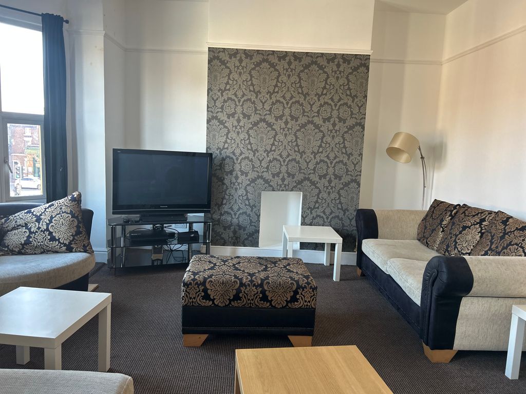 Property photo 3 of 6